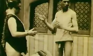 Một anh chàng dễ thương thể thao vuốt ve lưỡi với vú nhỏ của một cô gái tóc vàng và tóc vàng và những cái ôm bạn gái của mình, với con cặc hắn. Một phụ phim séc nhật nữ xinh đẹp, cô gái, bạn trai, liếm đôi môi thịt và có quan hệ tình dục với bạn trai của cô trên giường của mình