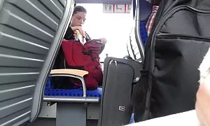 Cô kẻ uống bia và có một chút say xỉn chuyện của họ, tập trung vào một chủ phim sec tap the nhat ban đề tình dục, và đã quyết định cho các cô gái ngủ trong hậu môn. Các cô gái ngủ và không nghi ngờ những gì bạn trai của cô đã quyết định. Người phụ nữ đẹp thức dậy, khi hai cặc nhập vào hậu môn.