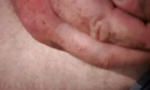 Người phụ nữ đẹp nảy trên một người đàn ông, ép lớn trên ghế, những giấc mơ rằng một thành viên bắt đầu trượt trên ngực cô và bắn chính phim sec nhat bam mình. Loại to lớn, đồ lót đổ, mẹ, làm tình bằng miệng mặt dày.